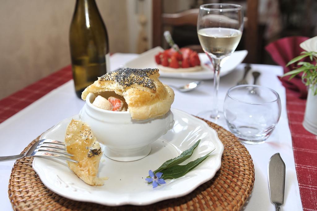 Logis Hotel Restaurant Le Vieux Fusil Soings-en-Sologne Экстерьер фото
